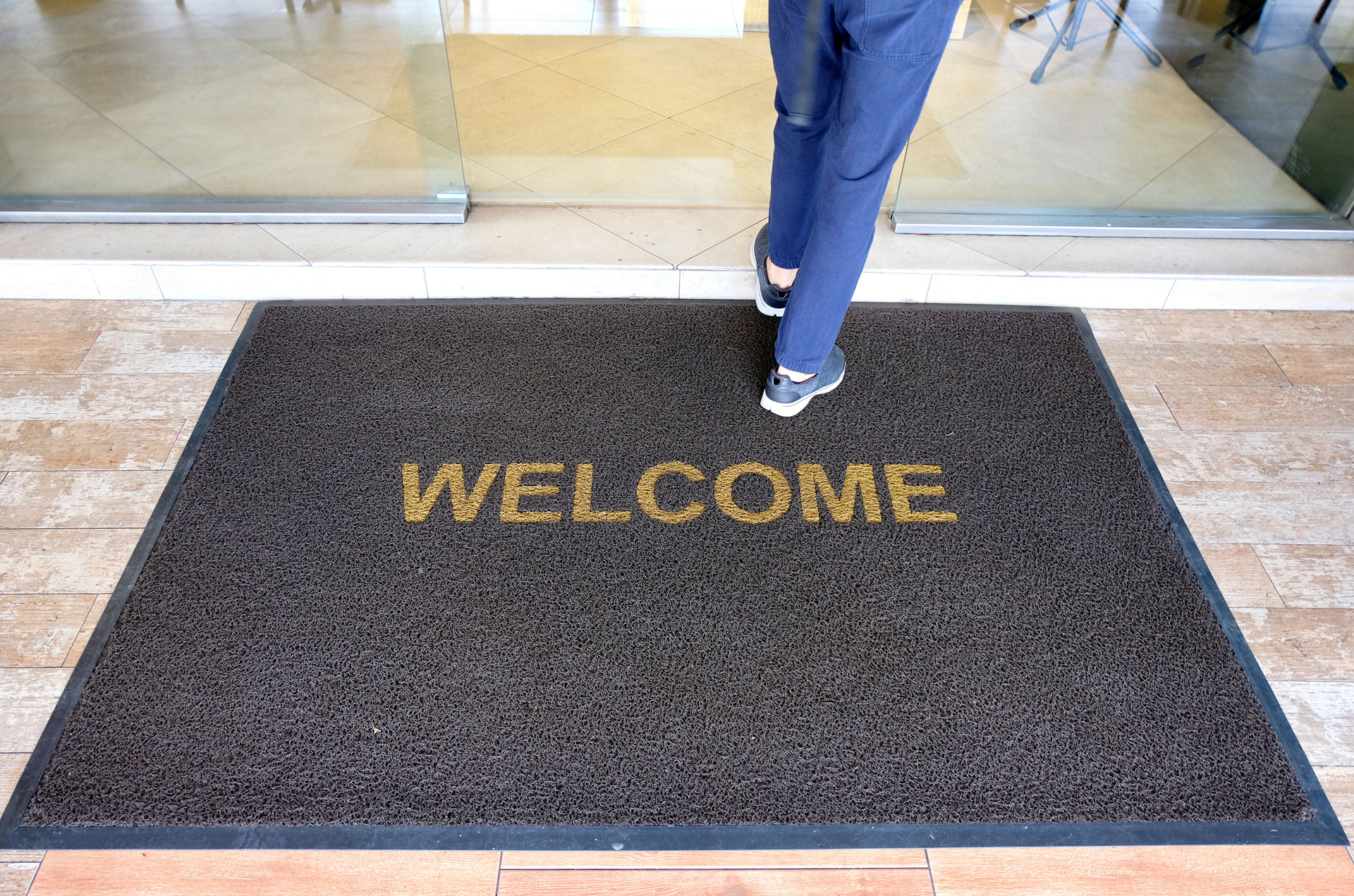 enter-sign-floor-mat